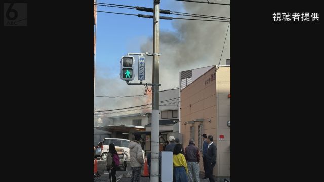 高齢夫婦の暮らす住宅で火災　焼け跡から男性の遺体　７６歳女性が煙を吸って病院搬送　堺市北区(ABCニュース)