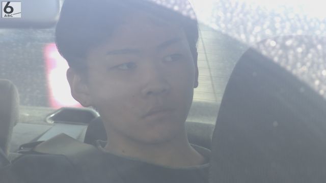 自転車の女性に体当たり　バッグ奪ったか　専門学生の男を再逮捕　女性は全治１ヵ月の重傷　大阪(ABCニュース)