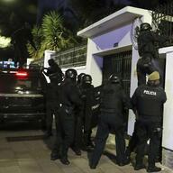 【国際】メキシコ大使館にエクアドル警察が急襲！両国に不穏な空気がw