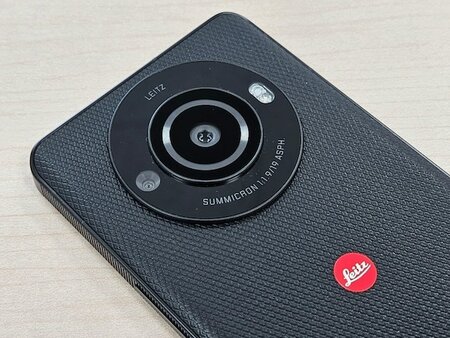 「ライカ」監修スマホに新作「Leitz Phone 3」が登場！ カメラの実力＆スマホとしてのスペックは？(All About)