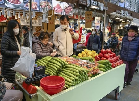 韓国の若者は食事の回数や野菜を減らし、中高年は会社の倒産や老後資産に頭を抱える　「半地下」の格差社会は今…与党大敗の総選挙ルポ(47NEWS)
