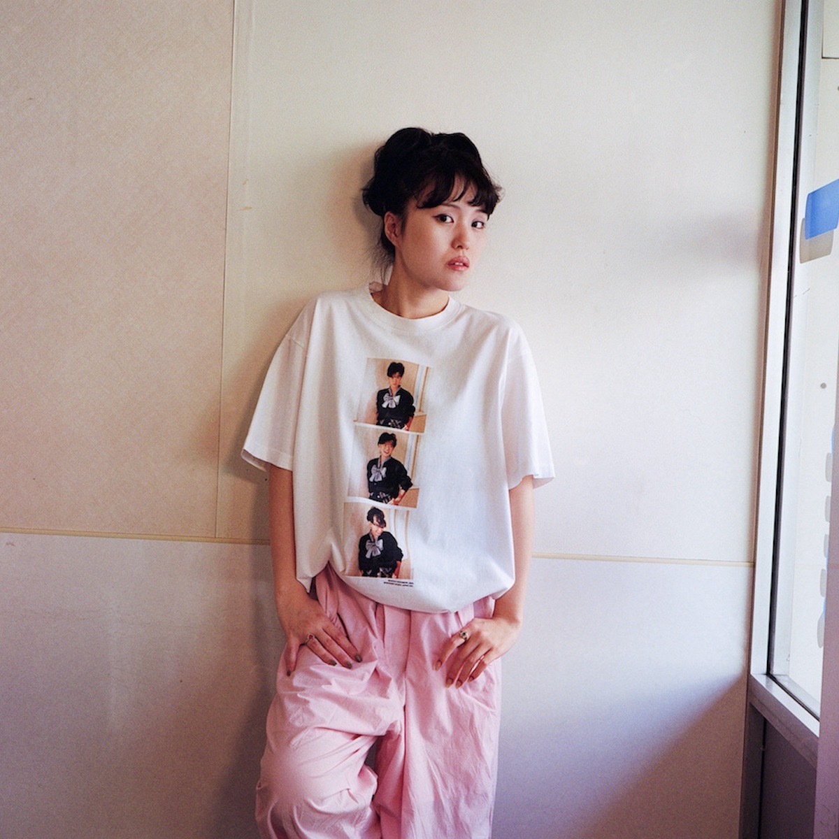 中森明菜×「ゾゾヴィラ」 YouTube連動コラボ第5弾は「スローモーション」をイメージしたTシャツを受注販売（WWDJAPAN.com） -  Yahoo!ニュース