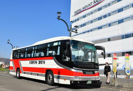 「高速ゆうばり号」9月末で廃止　北海道中央バス　夕張と札幌を直接結ぶバスが姿消す(北海道新聞)