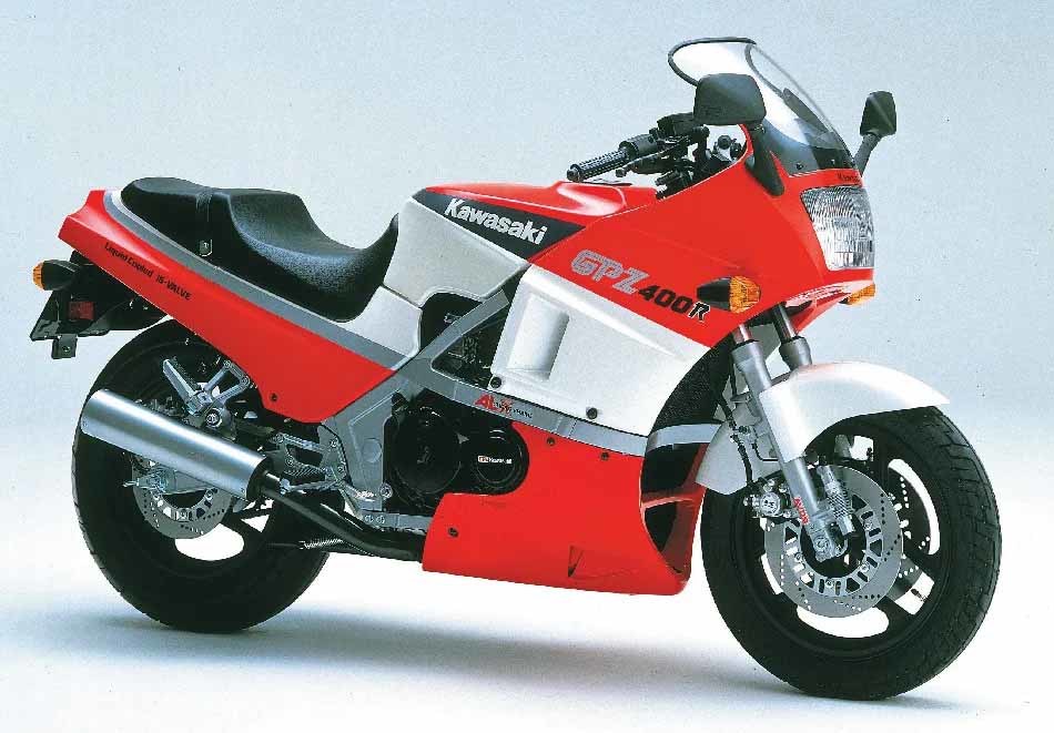 カワサキの独自コンセプトが昇華した、ロングセラーモデルZZ-R400（Webikeプラス） - Yahoo!ニュース