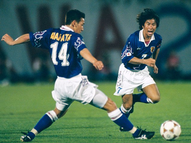 サッカー日本代表から消えた天才「ぷらっとしてます」流浪のMF、中田 