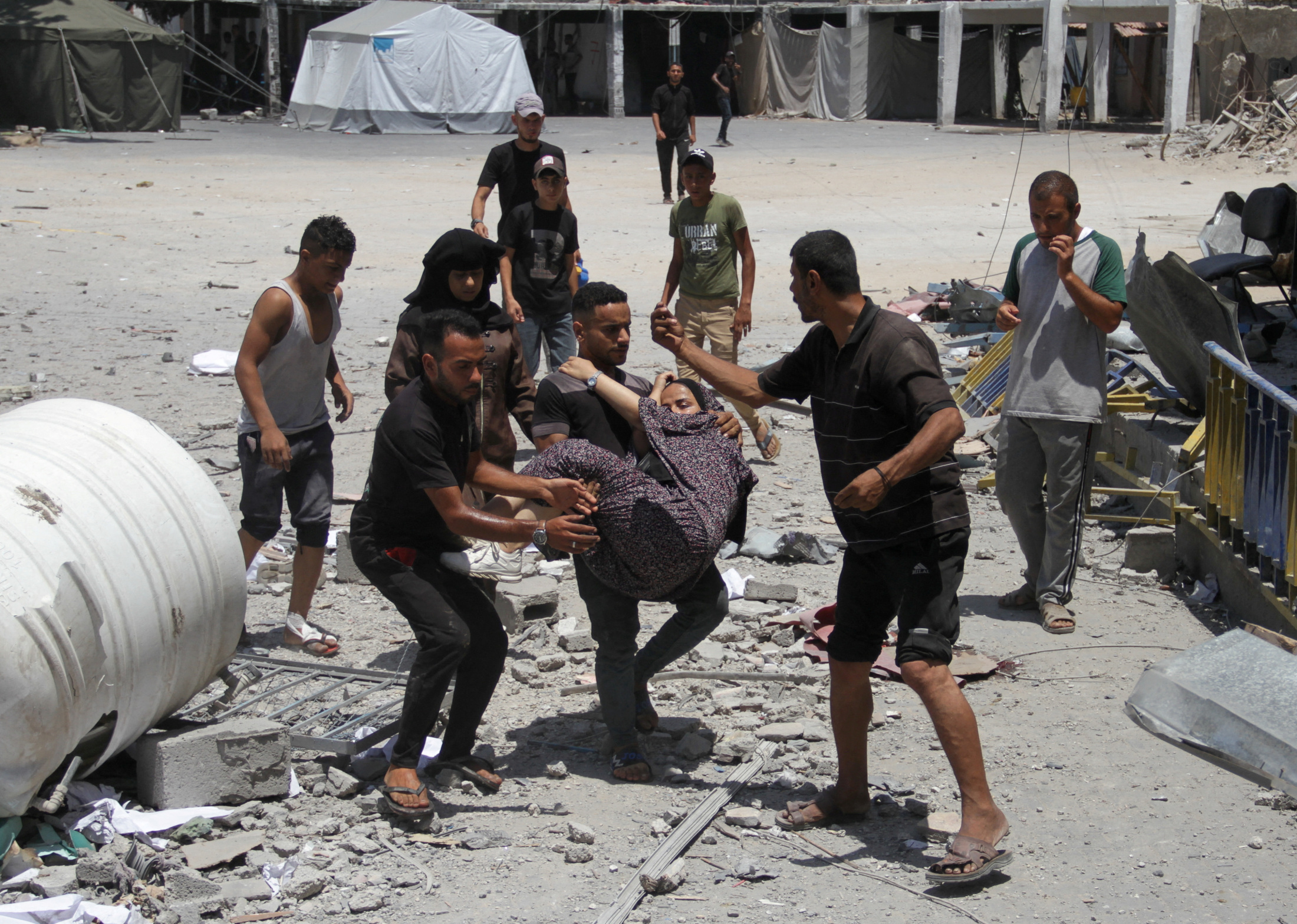イスラエル軍、ガザの支援物資配給所を空爆　8人死亡（ロイター） - Yahoo!ニュース