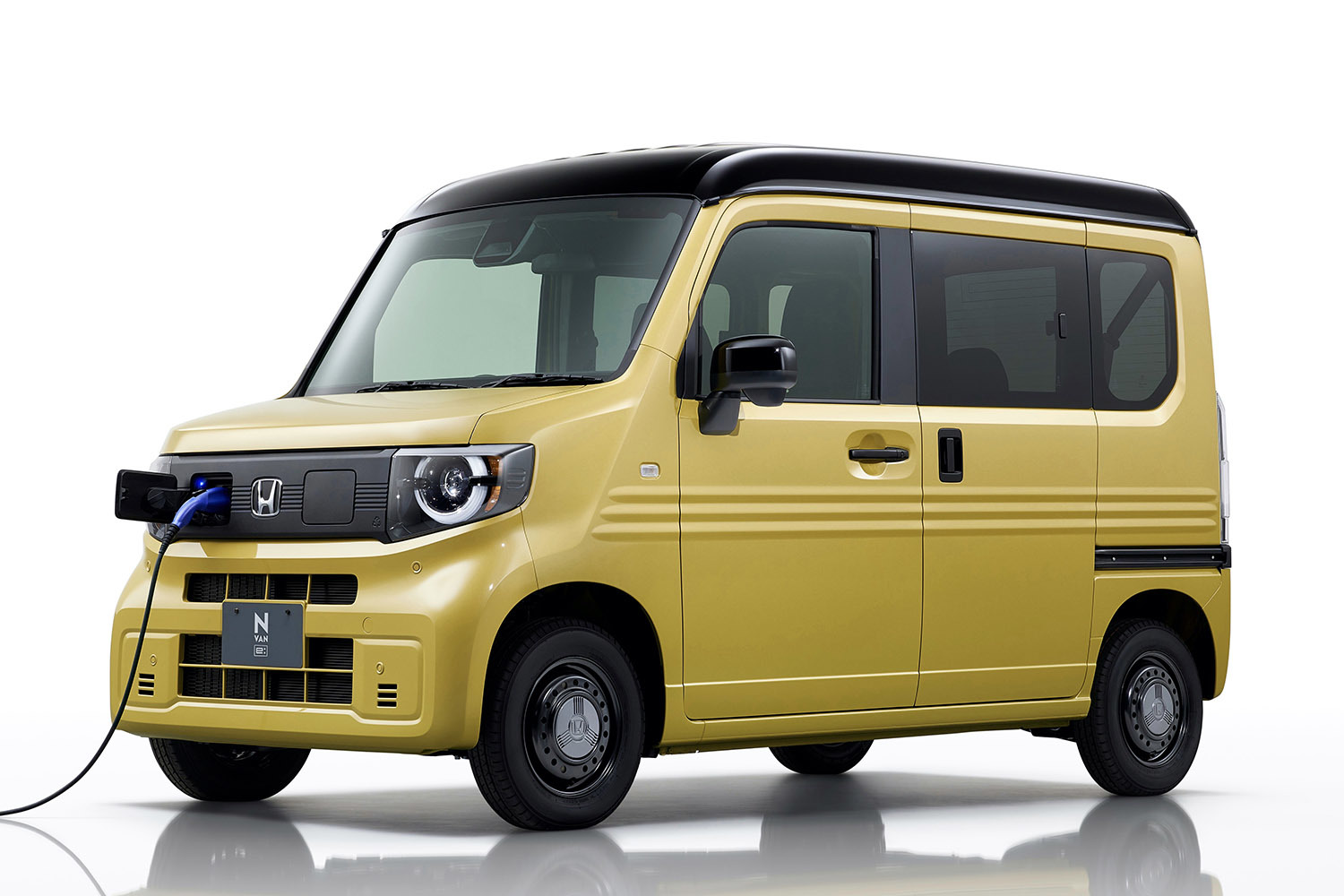 はじめてのEVに244万円からのホンダ「N-VAN e:」はいかが？ 大人気の「N-VAN」がEVになって、おひとりさま専用タイプも登場!?（Auto  Messe Web） - Yahoo!ニュース