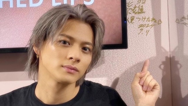 平野紫耀“色気全開” 前髪を下ろした“自撮りショット”にファン悶絶 コスメイベントのオフショット公開！（めざましmedia） - Yahoo!ニュース