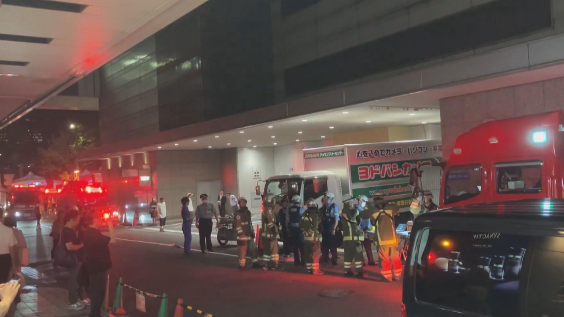 松坂屋名古屋店の荷物運搬用の昇降機付近から煙　火は確認されずけが人は無し　（メ〜テレ（名古屋テレビ）） - Yahoo!ニュース