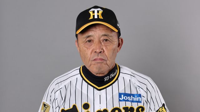 阪神・岡田彰布監督 通算700勝の表彰式 オリックスでは188勝
