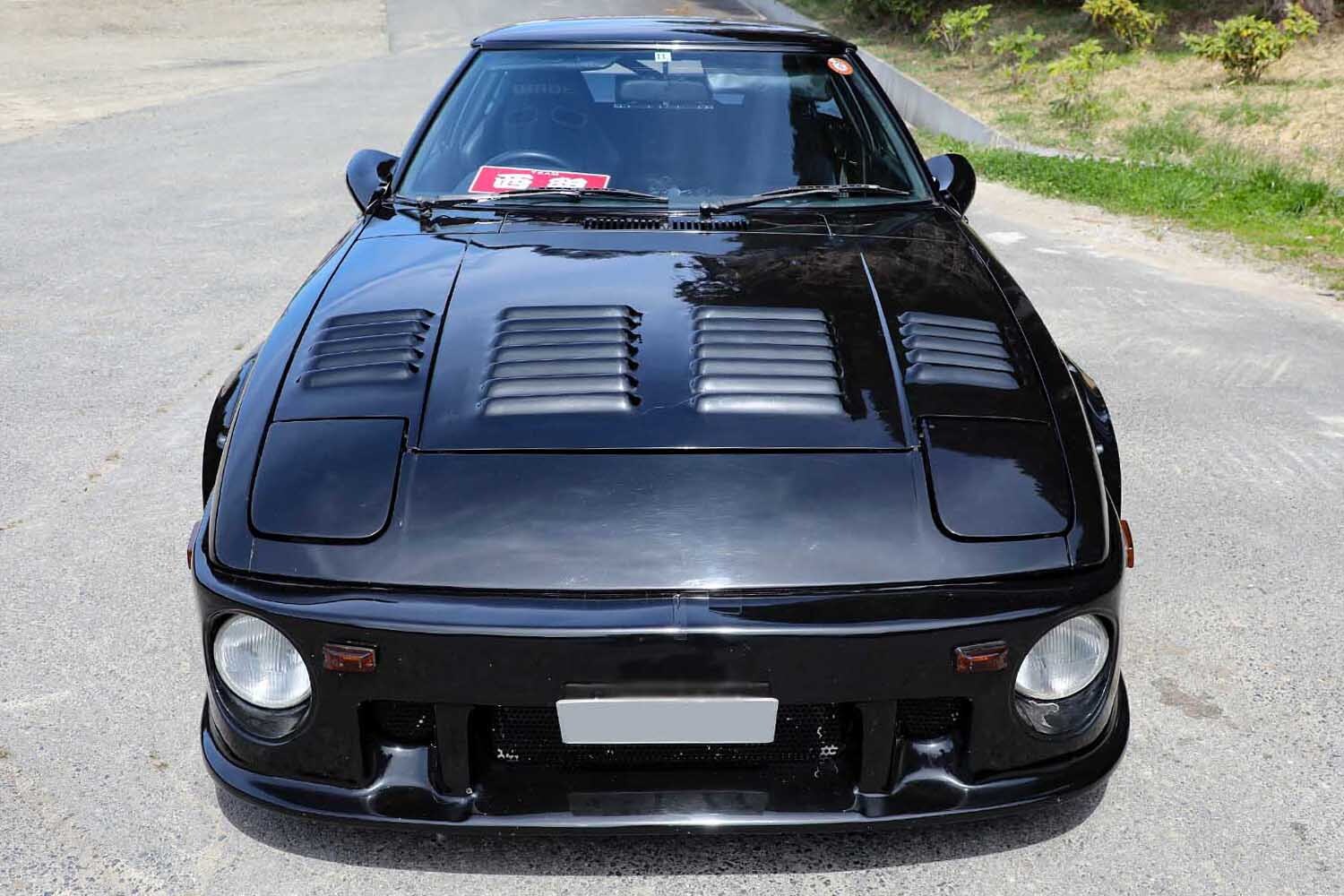 昭和の改造マシンを目指したマツダ「サバンナRX-7」が痺れるほどカッコいい！ ポルシェバンパーにオバフェンは当時の走り屋の証でした（Auto  Messe Web） - Yahoo!ニュース