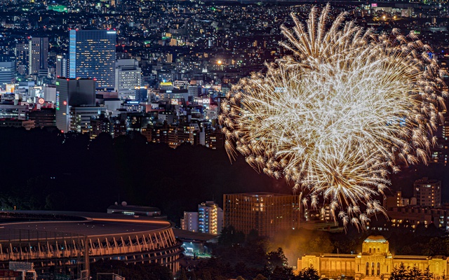 いよいよ今週末開催！「2024 神宮外苑花火大会」の見どころやアクセス、天気予報をチェック（ウォーカープラス） - Yahoo!ニュース