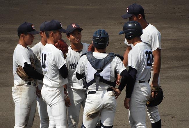 26年ぶり出場の掛川西（静岡）は「古き良き」伝統校！ ユニフォーム・応援スタイルは必見！ “高校野球文化”が薫る【2024甲子園・注目チーム紹介】（高校野球ドットコム）  - Yahoo!ニュース