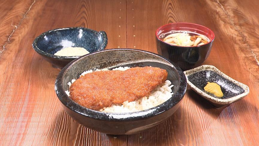 ＜オモウマい店＞カツ丼店創業60年 創業から変わらぬ「たれカツ丼」タレ、30年変わらぬ「ソースカツ丼」ソース  店主は元プロボクサー（MANTANWEB） - Yahoo!ニュース