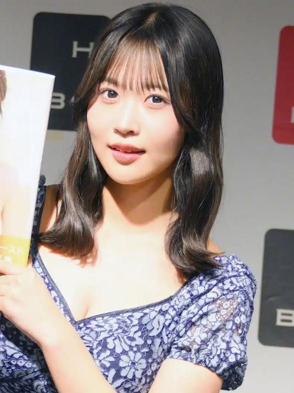 ＜南みゆか＞“現役JK最強ボディー”も話題の18歳美少女 水着で見上げる 可愛すぎるオフショット（MANTANWEB） - Yahoo!ニュース