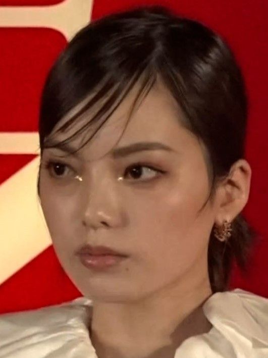 平手友梨奈、新事務所への所属を発表 肩書はシンガー・俳優・モデルに（日テレNEWS NNN） - Yahoo!ニュース