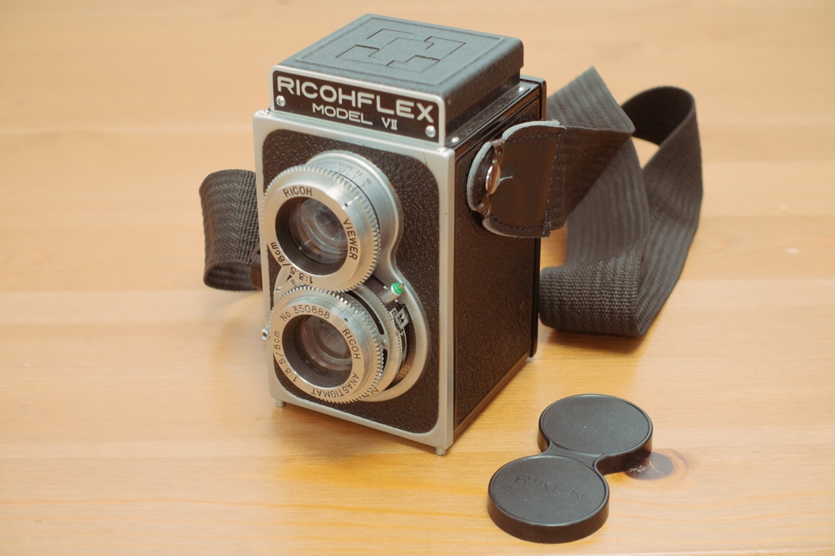 2000円でゲットした70年前の二眼レフ「Ricohflex」がよく写る 専用アクセサリで35mmフィルムも装填可能（リアルサウンド） -  Yahoo!ニュース