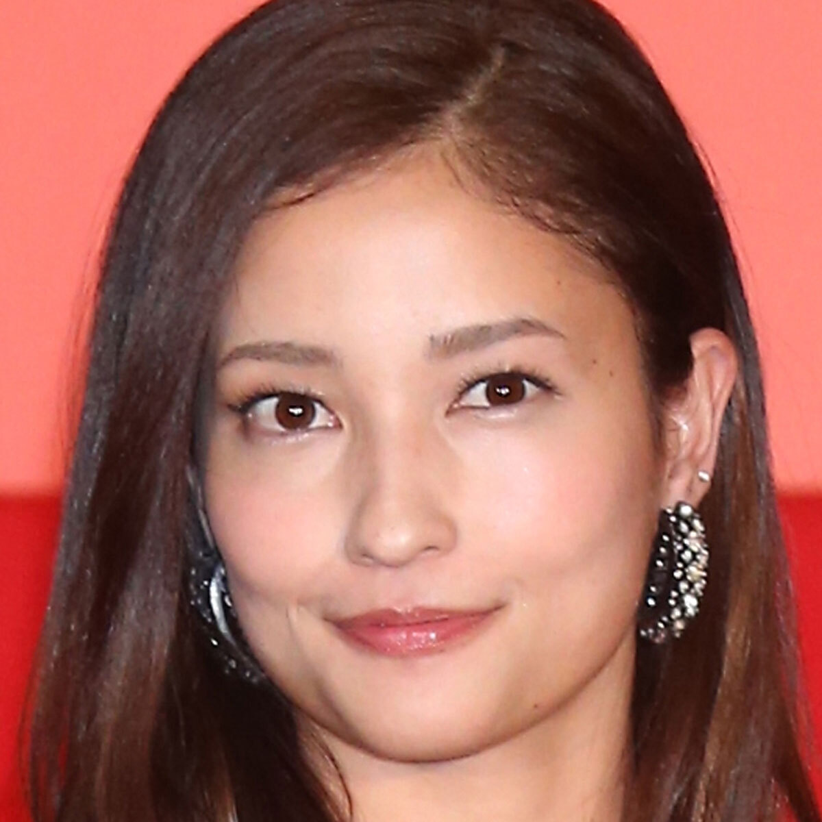 ひとりだけ浮いている」黒木メイサ、7年ぶりドラマの演技に厳しい指摘…育児、移住、離婚で逃した“女優の旬”（SmartFLASH） -  Yahoo!ニュース