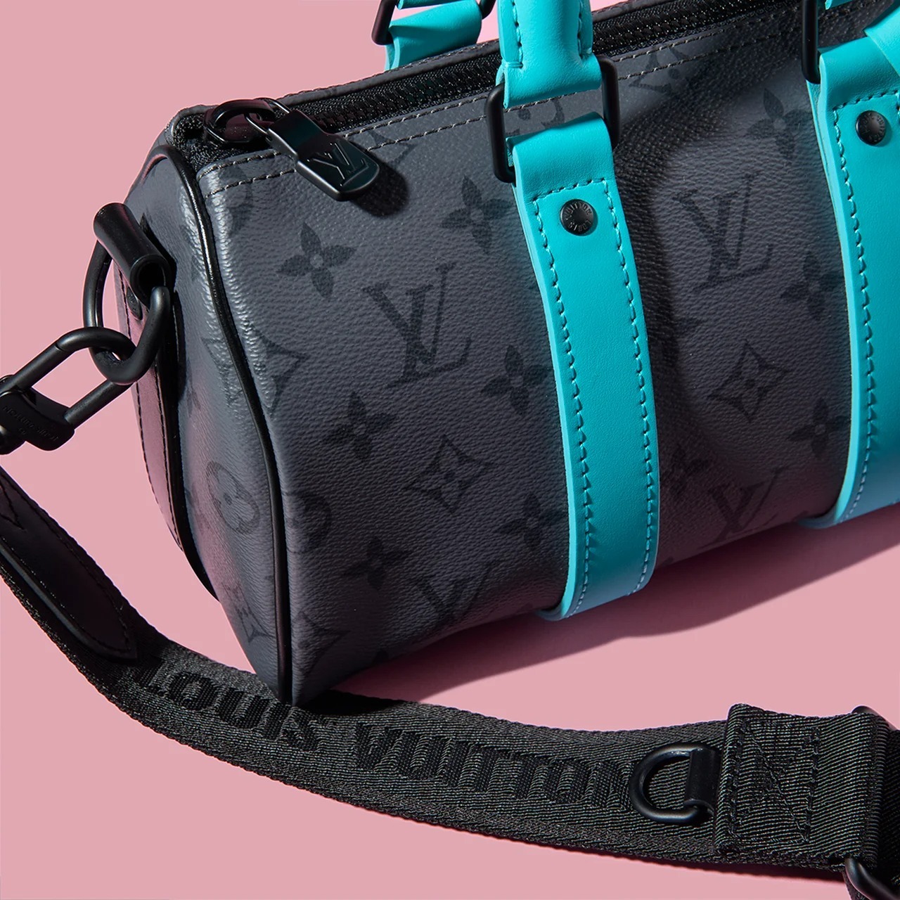 ルイ・ヴィトン」大人が買うべき秋小物。モノグラムの新作財布、バッグ、スニーカーに注目【Louis Vuitton】（UOMO） - Yahoo!ニュース