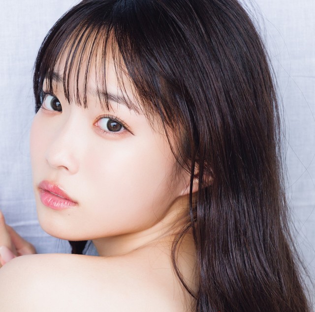 145cmのアイドル岸みゆさん 何も身につけていないバックショットが表紙に 「ドキッとするほどセクシー」初写真集（まいどなニュース） -  Yahoo!ニュース