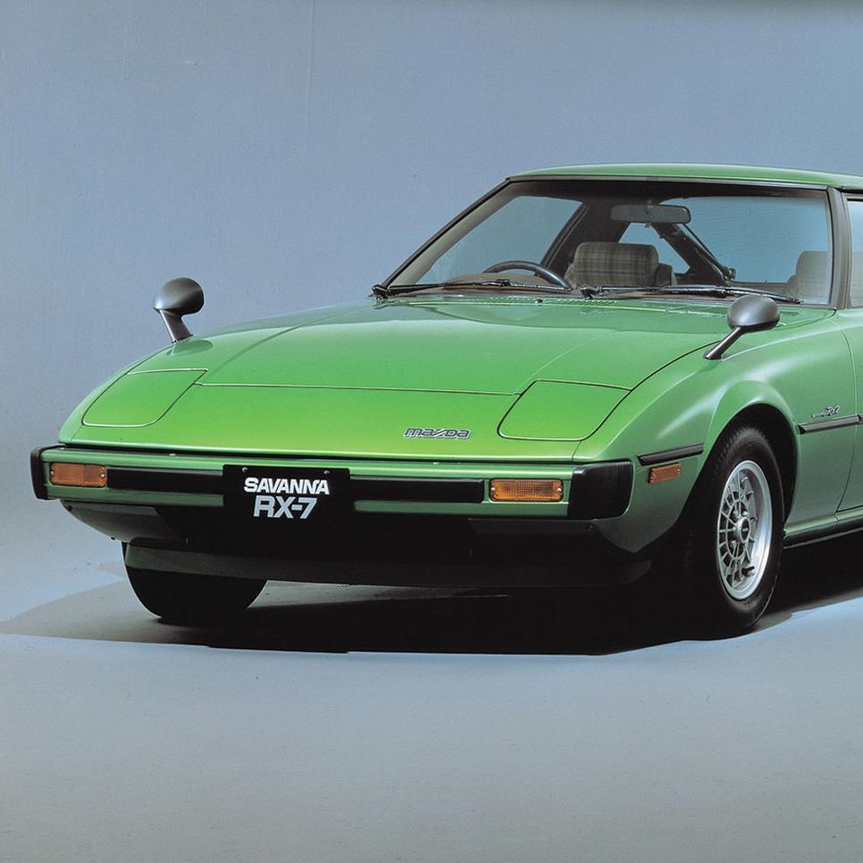 マツダ サバンナRX-7（昭和53／1978年3月発売・SA22C型） 【昭和の名車・完全版ダイジェスト097】（Webモーターマガジン） -  Yahoo!ニュース