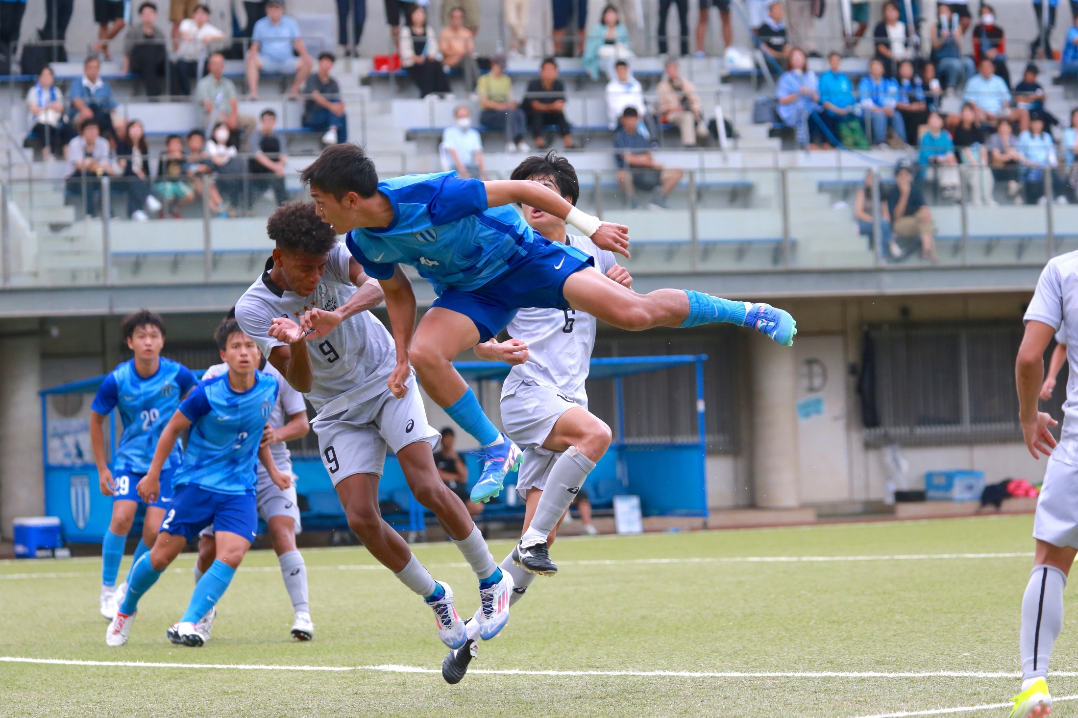 桐光学園がDF青谷舜の駆け引きヘッドで山梨学院をウノゼロ撃破（高校サッカードットコム） - Yahoo!ニュース