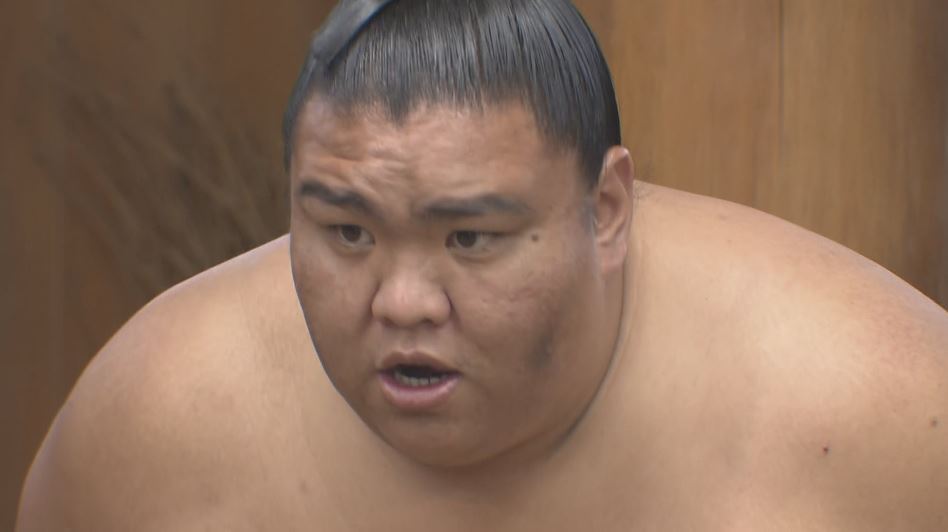 御嶽海は4勝11敗 前半から調子上がらず…大きく負け越し【大相撲秋場所】（NBS長野放送） - Yahoo!ニュース