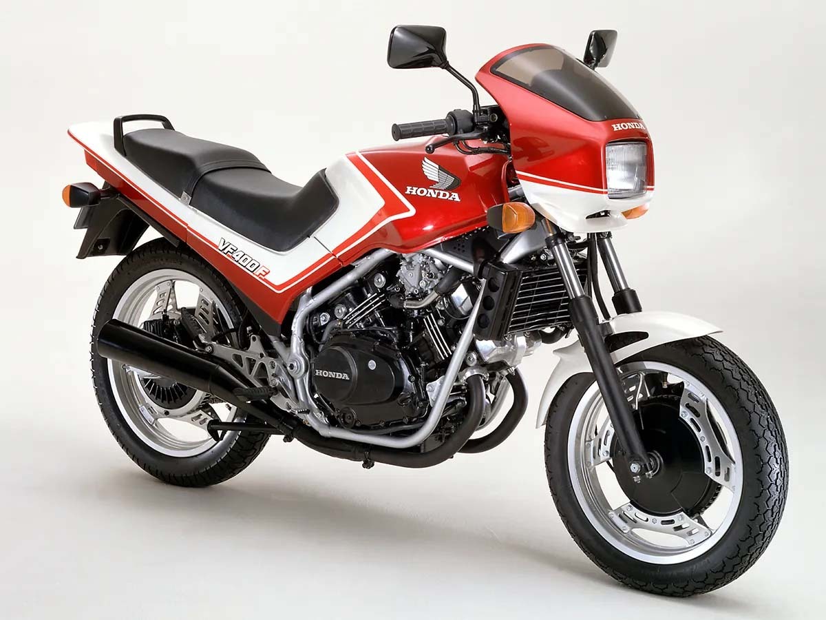 ホンダ400ccV4エンジンの黄金期に活躍した、NC30型VFR400R（Webikeプラス） - Yahoo!ニュース