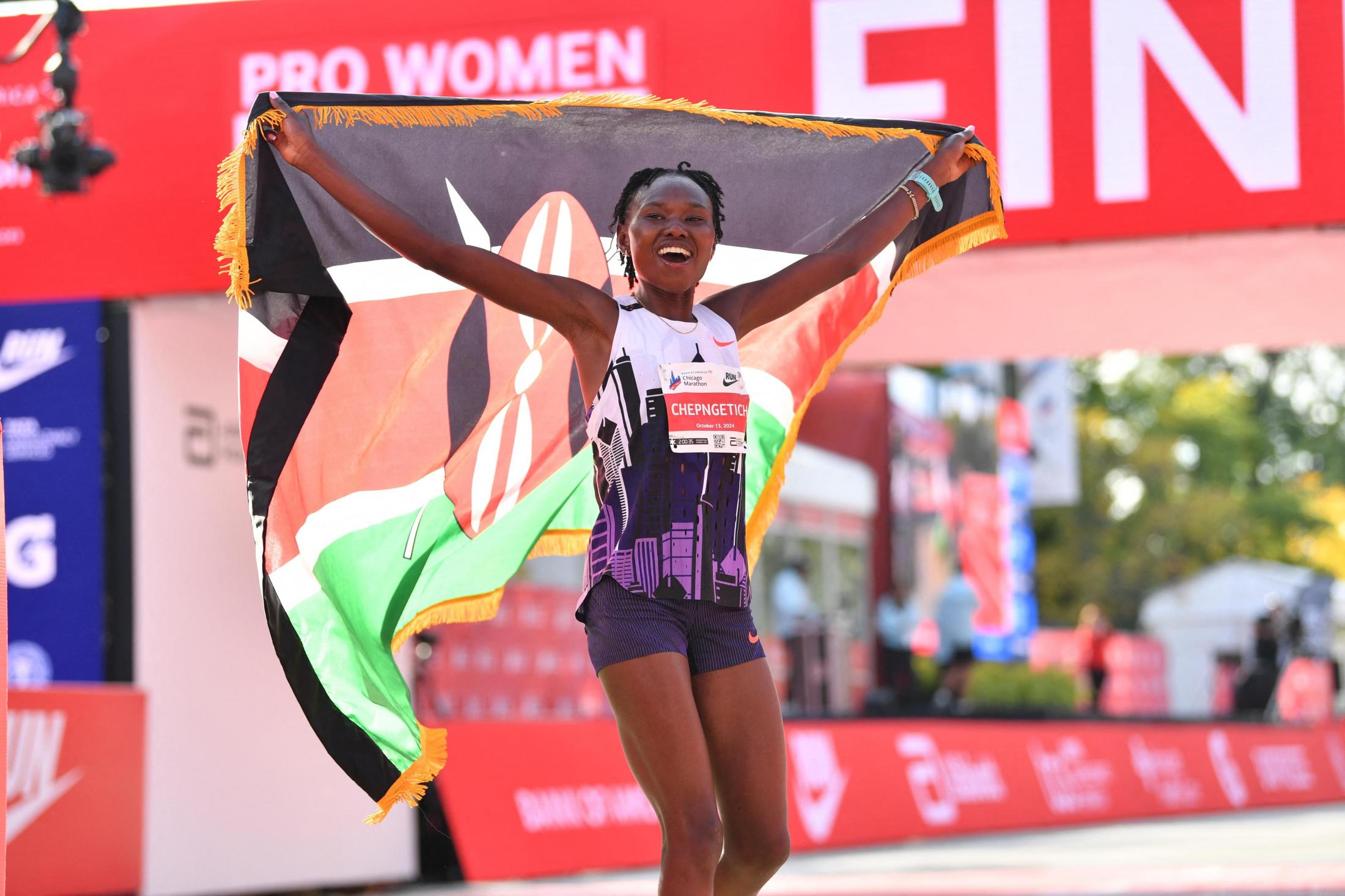 チェプンゲティッチが世界新 女子マラソン、初の2時間9分台