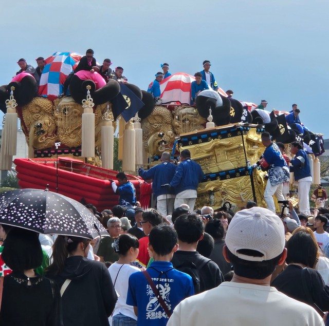 太鼓台崩れる】新居浜太鼓祭り ケガ人相次ぐ（南海放送） - Yahoo!ニュース