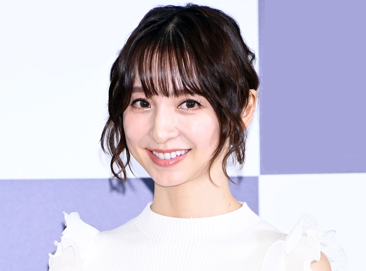 １児ママ篠田麻里子 ＴＶで交際質問グイグイに苦笑もお相手は「運動音痴」幸せ笑顔 昨年３月離婚（デイリースポーツ） - Yahoo!ニュース