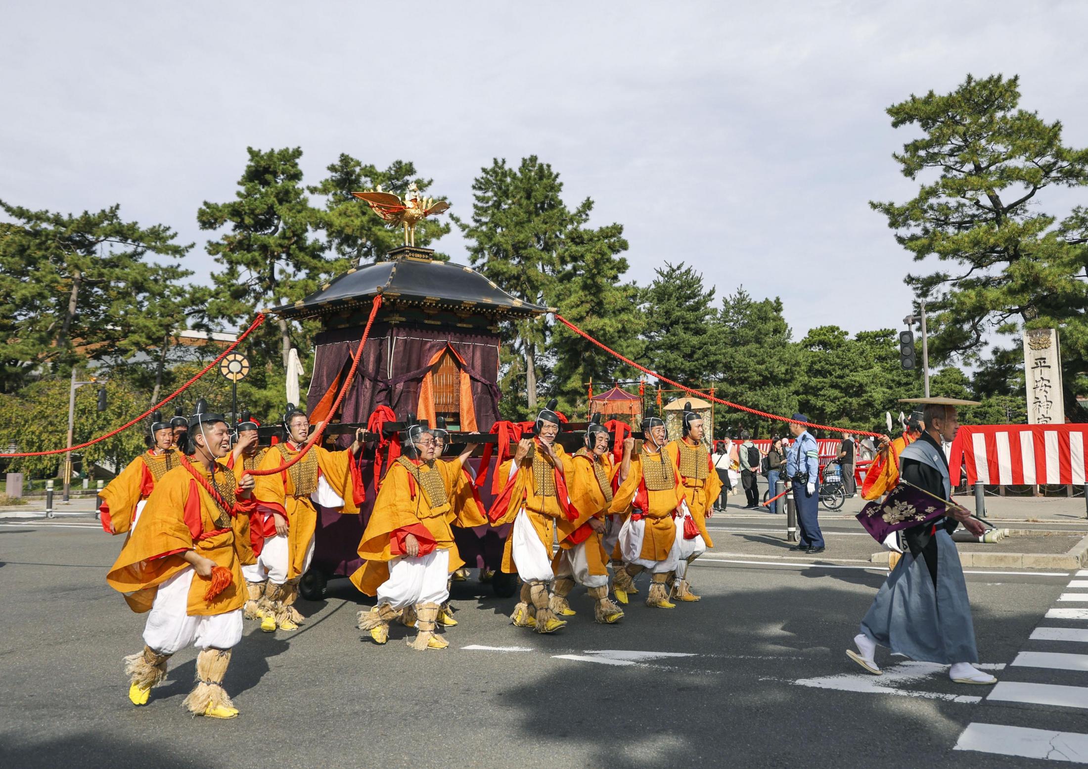 【珍品】時代祭　豆人形　平安神宮の時代祭　京都  細密細工  時代物 時代祭 | The KANSAI Guide - The Origin of Japan, KANSAI
