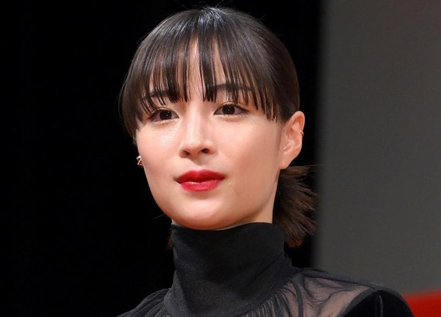 「国宝級美人だと思う20代女優」広瀬すず、橋本環奈を抑えた1位は「日本人的な美顔」「正統派」