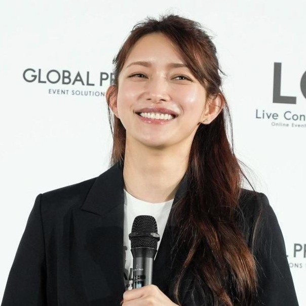 驚異の39歳！後藤真希デビュー25周年写真集「よりナチュラルに、そして大胆に…」衝撃カット再び（よろず～ニュース） - Yahoo!ニュース