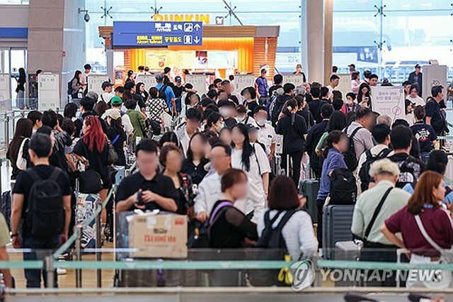 芸能人は別の出入り口から出国　「特別扱い」批判で撤回＝韓国・仁川空港