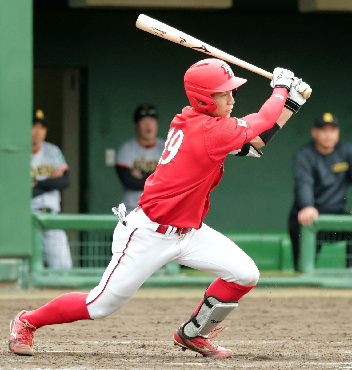 巨人】育成１位指名の富士大・坂本達也捕手が明治神宮大会出場決定 １安打１盗塁と攻守で躍動（スポーツ報知） - Yahoo!ニュース