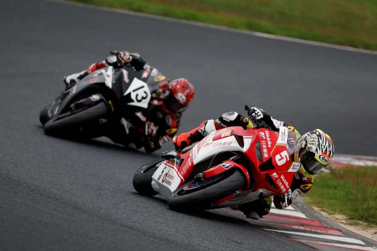 日本郵便Honda Dream TP】2024 MFJ全日本ロードレース選手権シリーズ 第7戦 SUPERBIKE RACE in  OKAYAMA（Webikeプラス） - Yahoo!ニュース