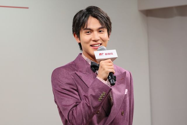 中川大志「自分がいっぱいいるんですよ」 年賀状アンバサダーを