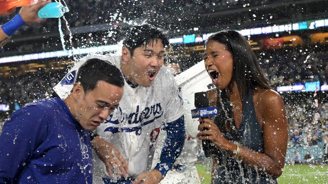ロサンゼルスドジャースのスタジャン大谷翔平、マジックジョンソン