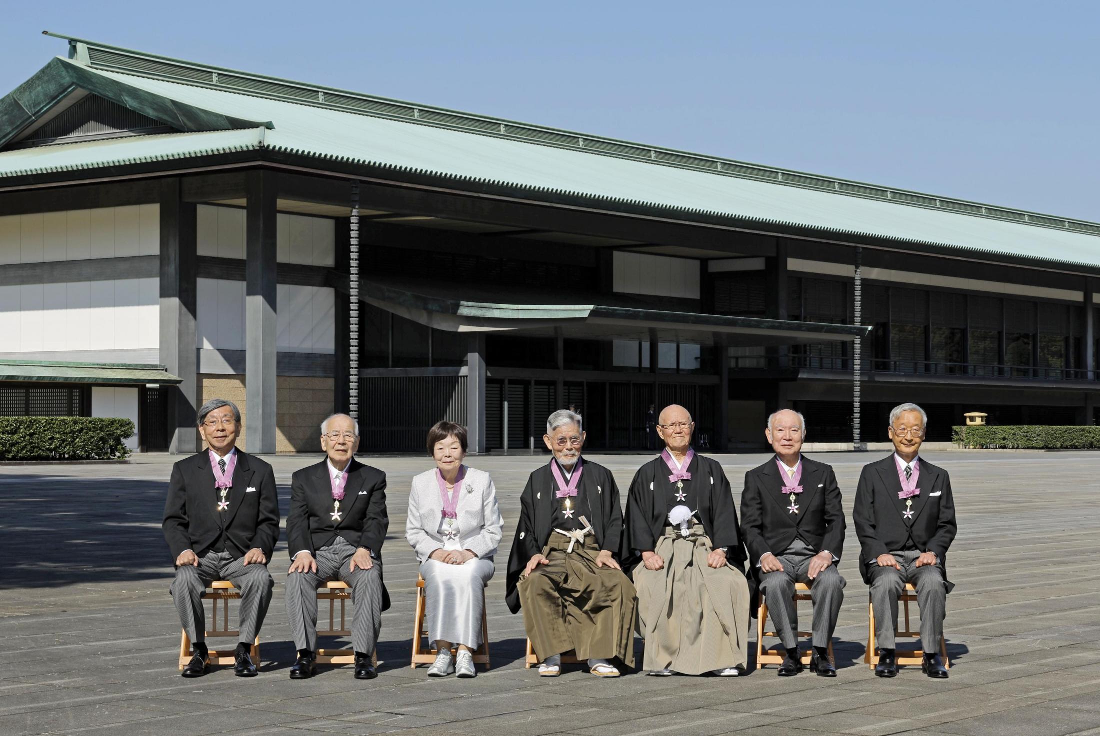 文化勲章受章の画家たち 文化勲章受章の画家たち 文化勲章受章者30人で振り返る近代の
