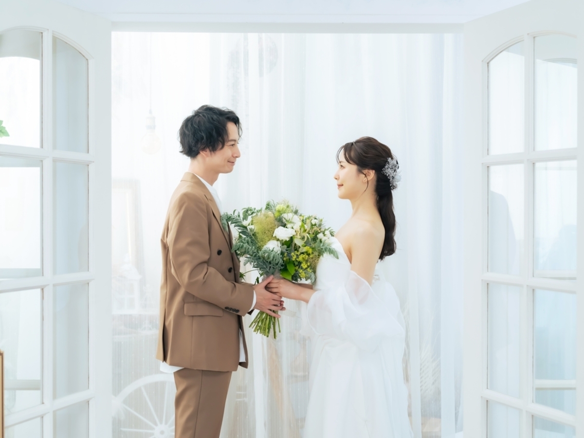 婚約者と3年以内に結婚式を挙げたいと話していますが、夫婦合わせて月3万円程度しか貯められません。世の夫婦はどのようにして結婚式資金を貯めたのでしょうか？（ファイナンシャルフィールド）  - Yahoo!ニュース