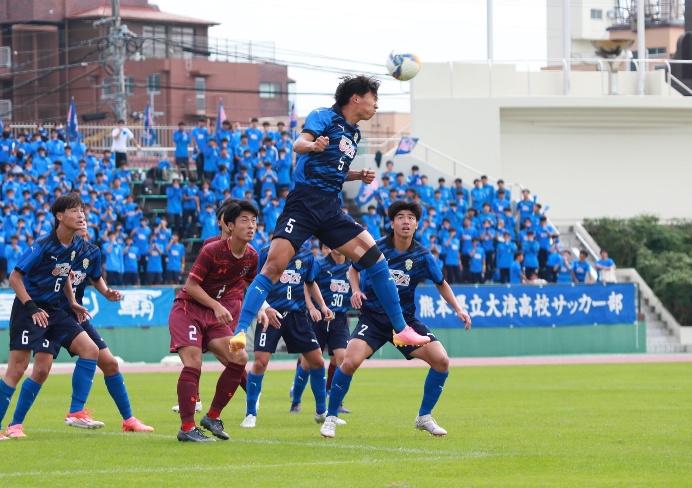 高校サッカー選手権】3連覇中の大津が大量8得点でルーテル学院を下して決勝進出（高校サッカードットコム） - Yahoo!ニュース