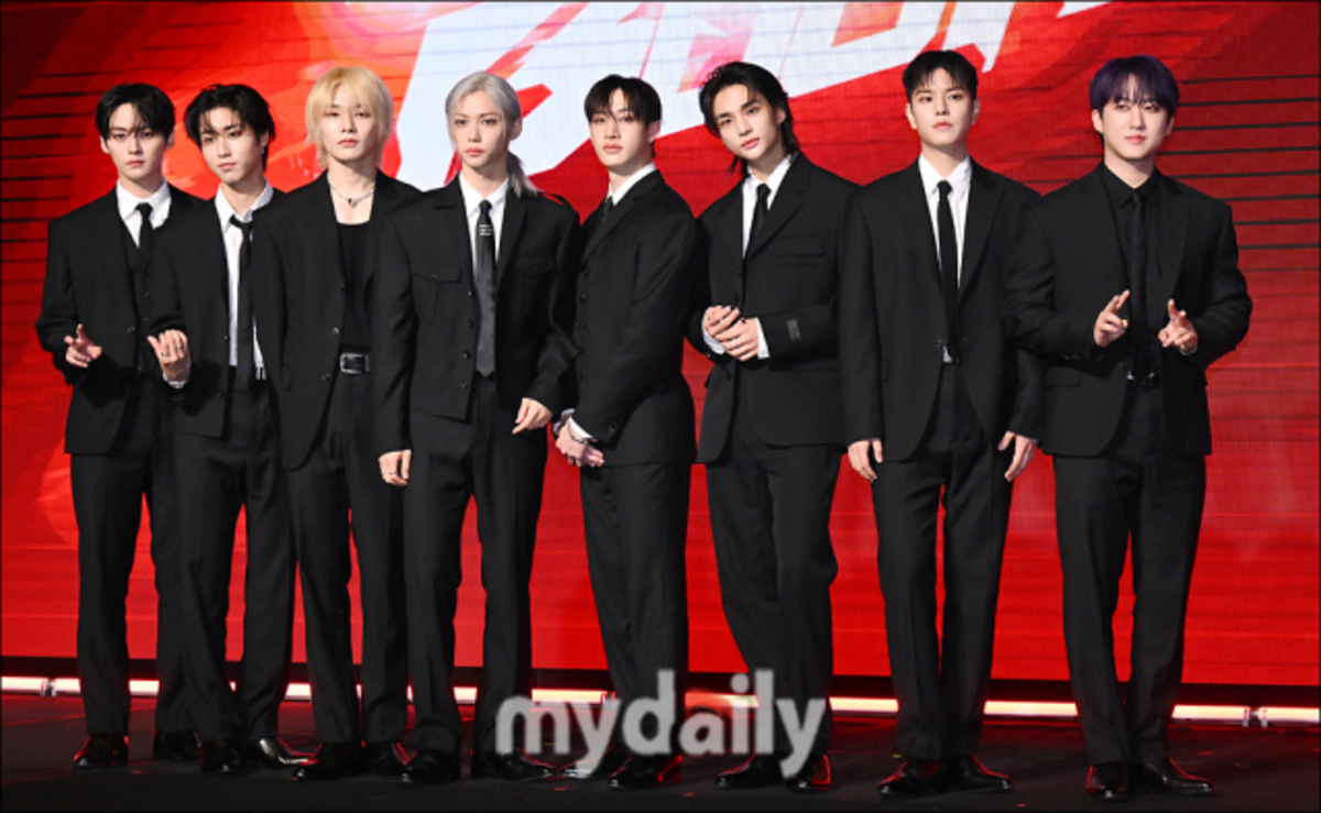 Stray Kids、12月13日にニューアルバム「合 （HOP）」で