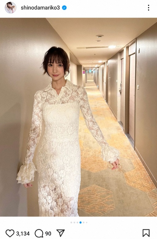 篠田麻里子 もしかして透けてる？タイトな白ワンピ姿披露に「スタイル抜群！」「すごい曲線美！」（スポニチアネックス） - Yahoo!ニュース