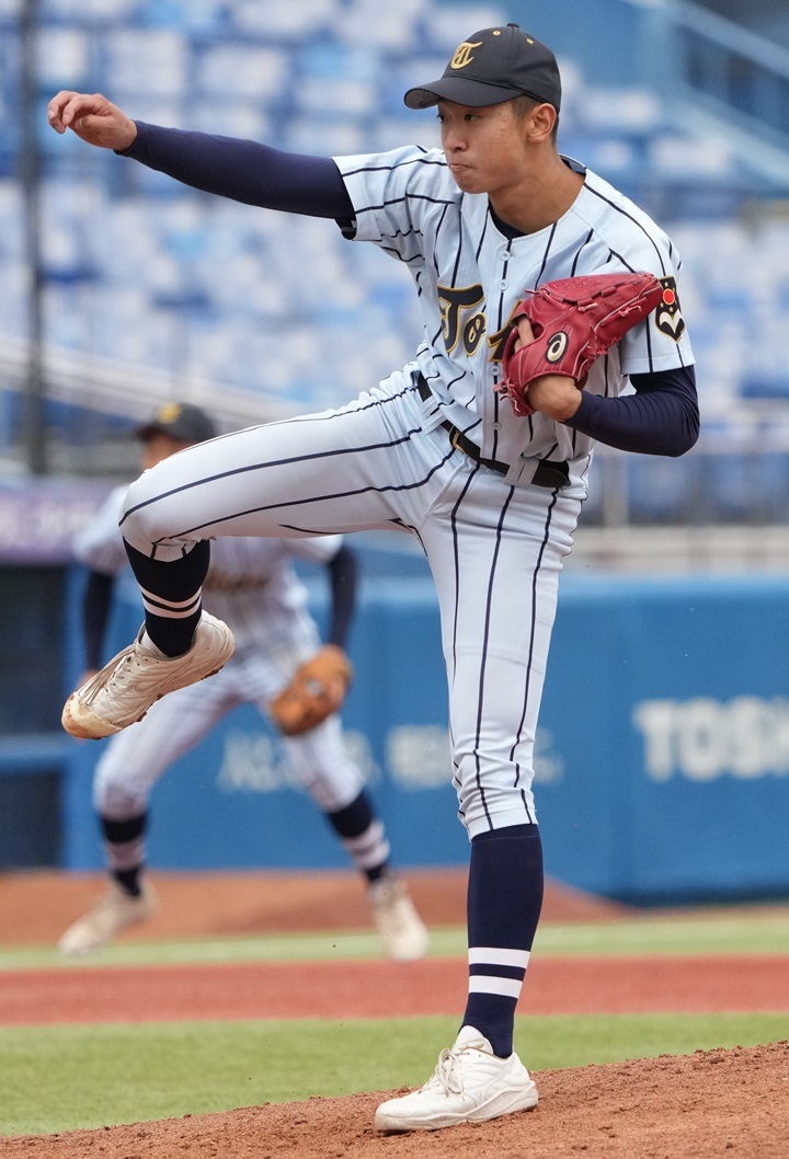 【神宮大会】3投手の無失点リレーで勝利した東海大札幌 攻守にわたって目立った攻め続ける姿勢（週刊ベースボールONLINE） - Yahoo!ニュース