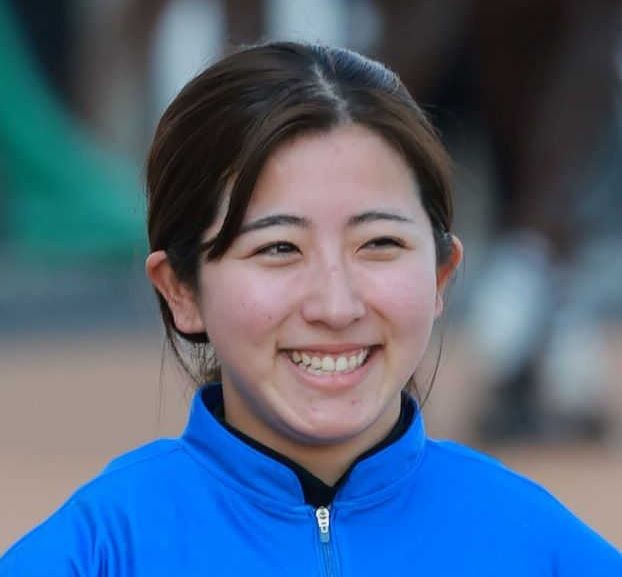 JRA女性騎手の今村聖奈が21歳の誕生日に感謝と抱負「次の一勝目指して頑張ります！」貴重ショットも（よろず～ニュース） - Yahoo!ニュース