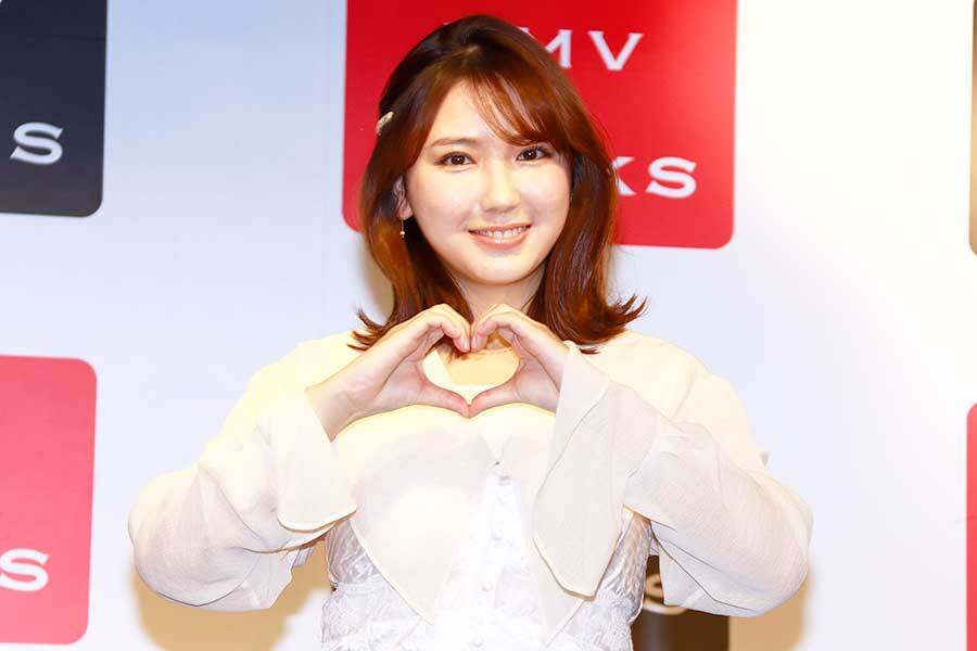 沢口愛華、グラビア休暇で過去最高体重に「なんと大台に」 “復帰”は「見せられる体型に戻したら」（ENCOUNT） - Yahoo!ニュース