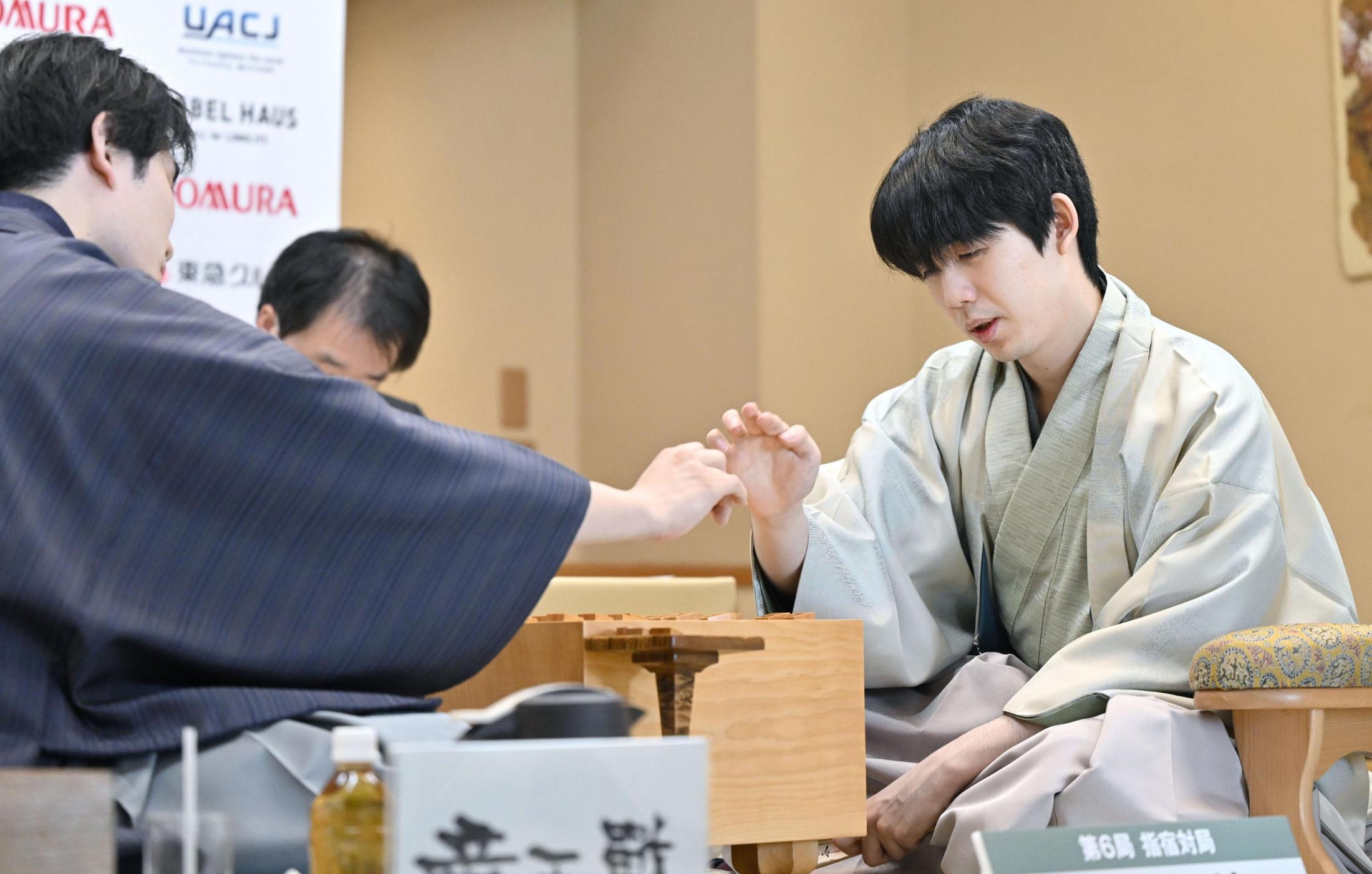 藤井聡太、将棋の竜王戦4連覇 七冠で年内タイトル戦終える（共同