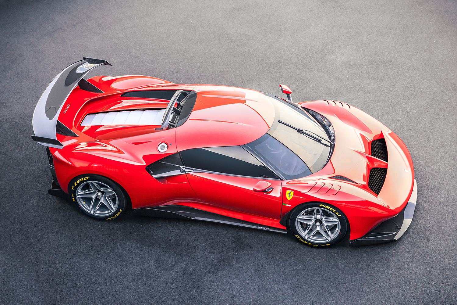 ferrari-vol17-1.jpg