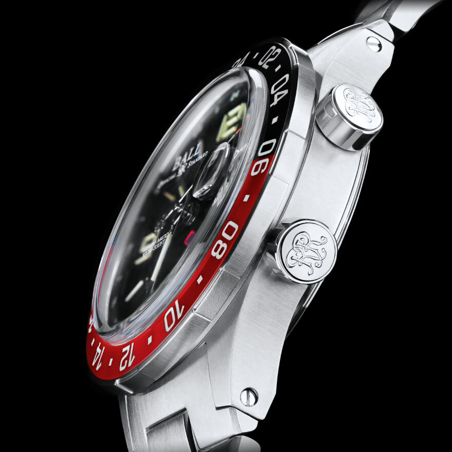 ブラック×レッドの“コークベゼル”に注目【ブランド初のGMT
